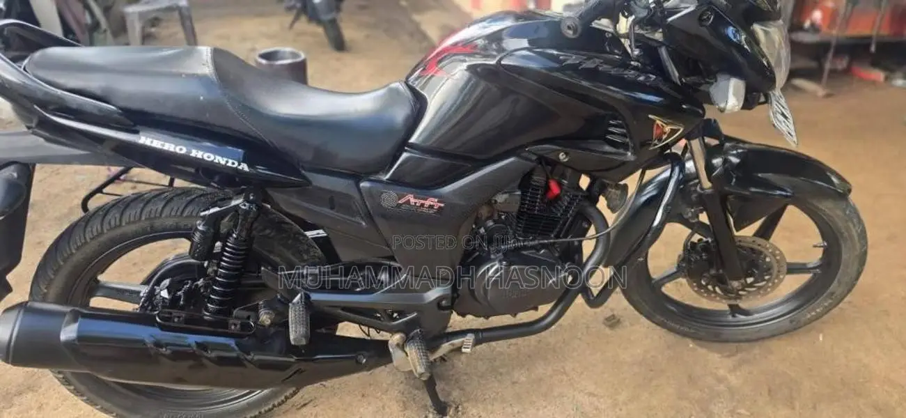 Hero-Honda Hunk 2011 Motorbike (Used)