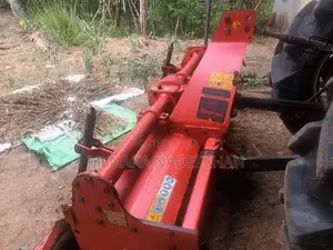 Massey-Ferguson 1650 E 2024 Tractor (Used)