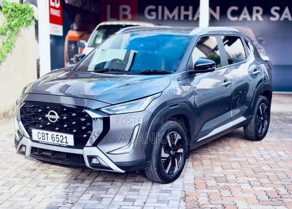 Nissan Magnite TEKNA PLUS CVT TURBO 2025 SUV (Used)