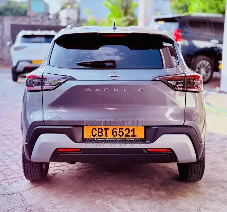 Nissan Magnite TEKNA PLUS CVT TURBO 2025 SUV (Used)