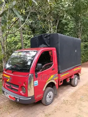 Tata Dimo Batta 2011 Lorry (Used)