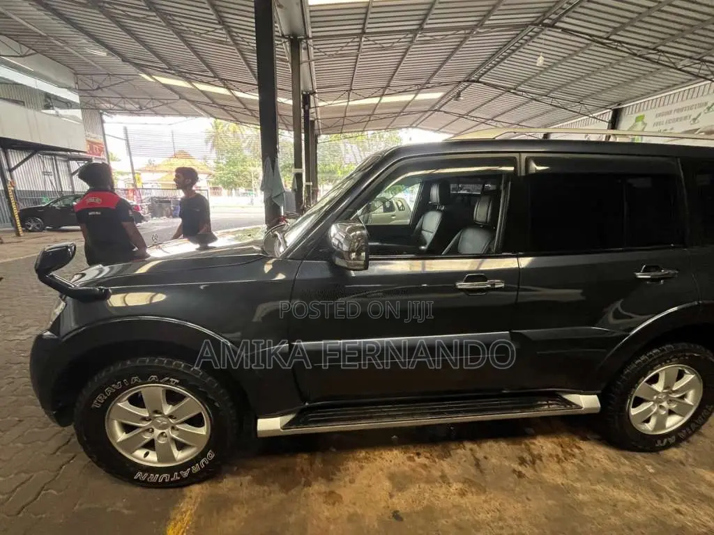 Mitsubishi Montero 2007 SUV (Used)