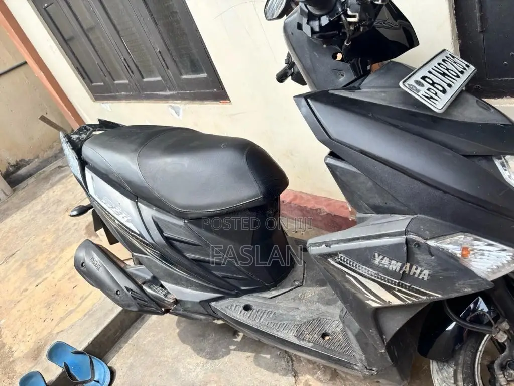 Yamaha ZR 2019 Motorbike (Used)