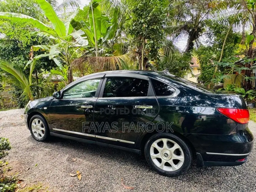 Nissan Bluebird Sylphy G11 2011 Car (Used)