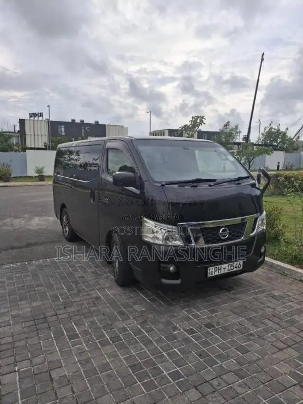 Nissan Caravan NV350 Premium GX 2012 Van (Used)