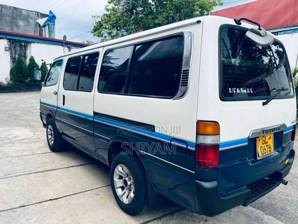 Toyota LH113 1996 Van (Used)