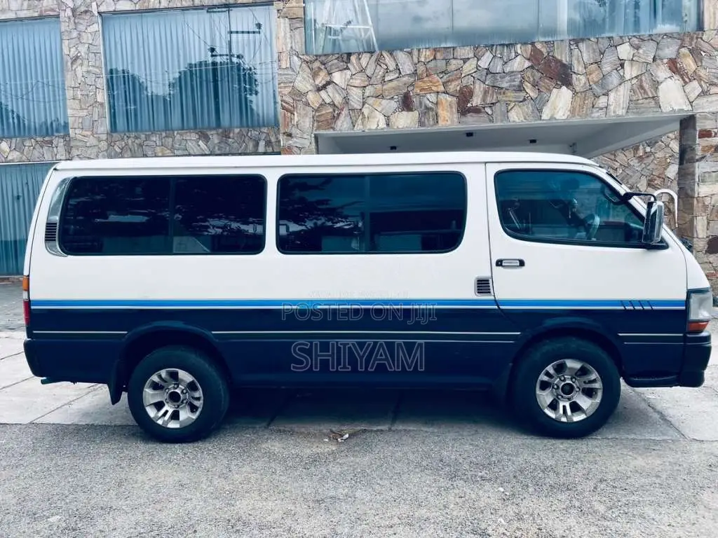 Toyota LH113 1996 Van (Used)