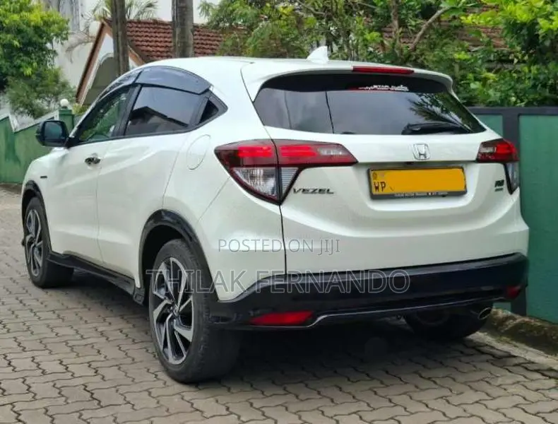 Honda Vezel 2017 SUV (Used)