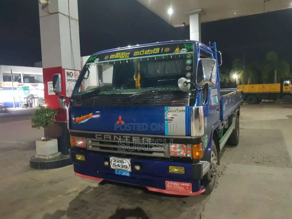 Mitsubishi Canter 1992 Lorry (Used)