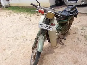 Yamaha Matee 1990 Motorbike (Used)