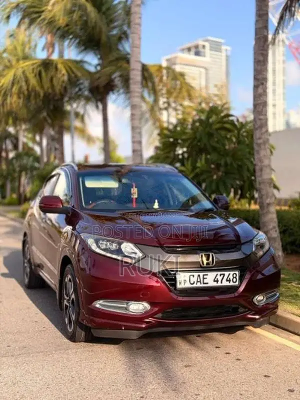 Honda Vezel 2014 SUV (Used)