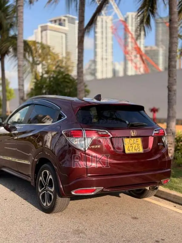 Honda Vezel 2014 SUV (Used)