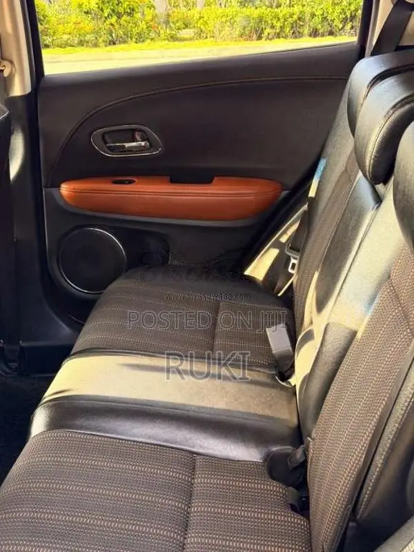 Honda Vezel 2014 SUV (Used)