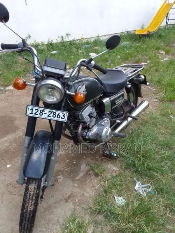 Honda CD125 TWIN GOLD LINE 1987 Motorbike (Used)