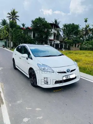 Toyota Prius S Grade 2011 Car (Used)