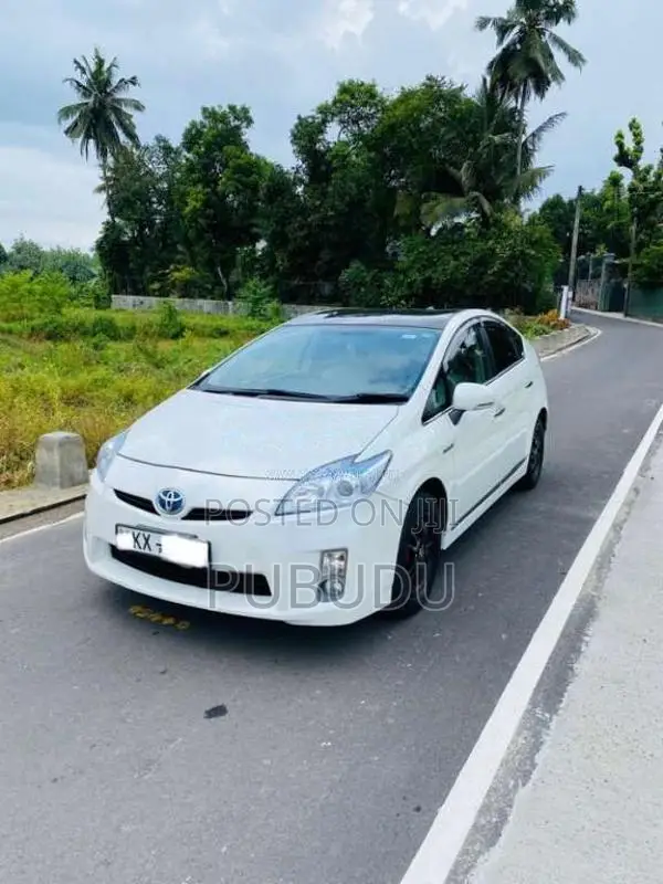 Toyota Prius S Grade 2011 Car (Used)