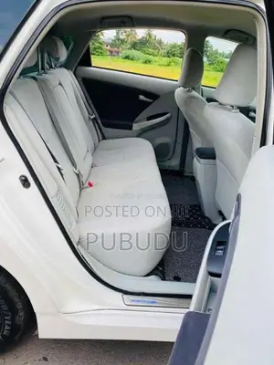 Toyota Prius S Grade 2011 Car (Used)