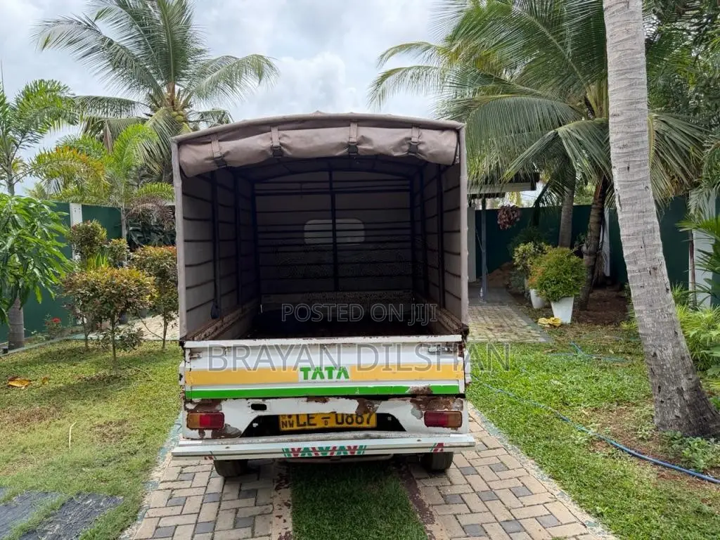 Tata Dimo Batta 2007 Lorry (Used)