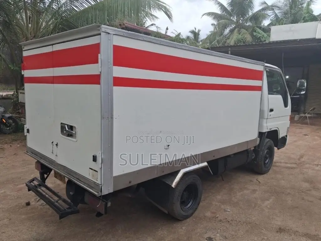 Toyota Dyna 2000 Lorry (Used)