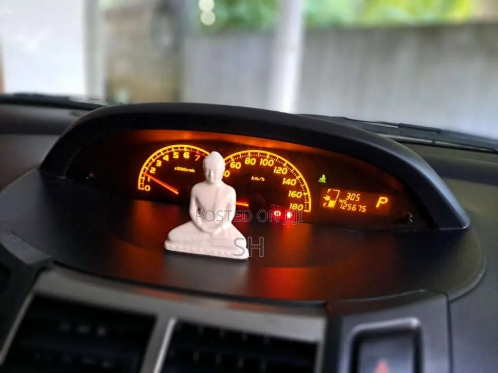 Toyota Vitz SCP90 2009 Car (Used)