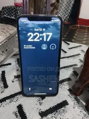 Apple iPhone XS (Used)