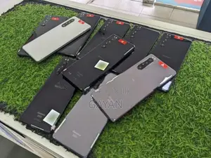 Sony Xperia 1 II 8GB 128GB 5G (Used)