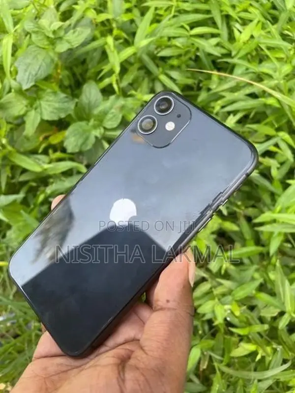 Apple iPhone 11 (Used)