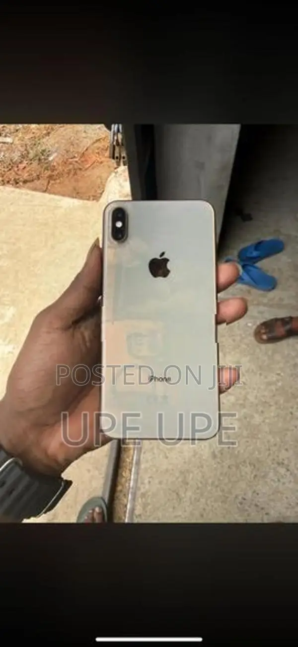 Apple iPhone XS Max (Used)