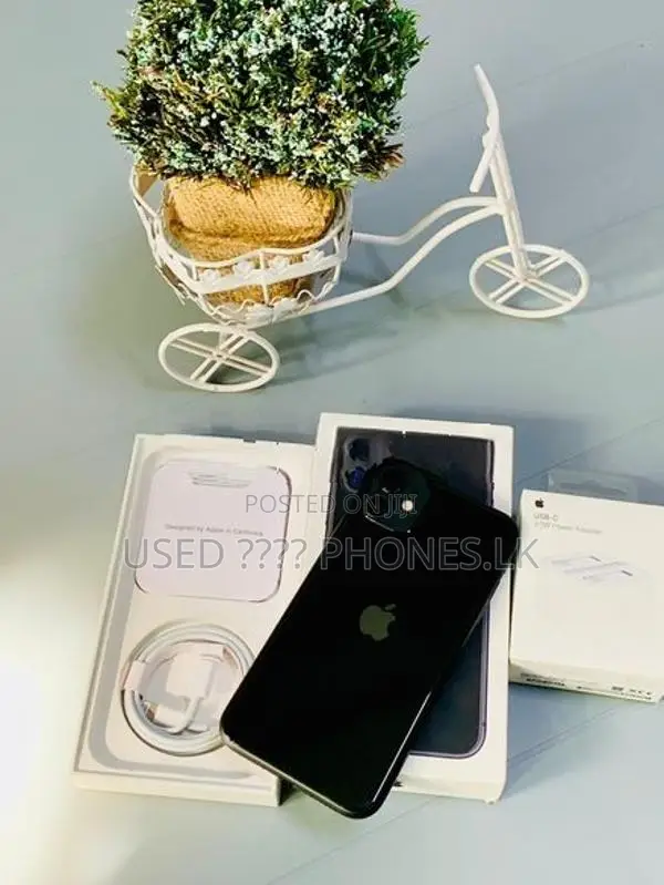 Apple iPhone 11 128GB (Used)