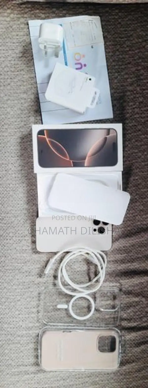 Apple iPhone 16 Pro Max 20w Adapter (Used)