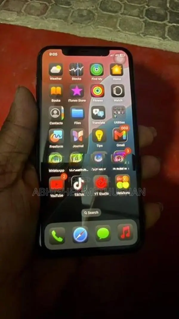 Apple iPhone XS (Used)