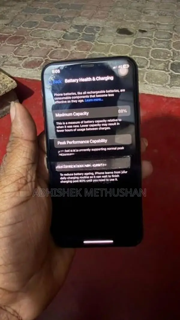 Apple iPhone XS (Used)