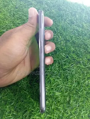 Moto G5S 32GB (Used)