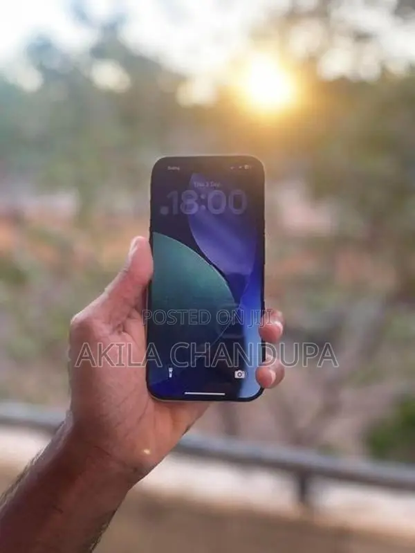 Apple iPhone 15 (Used)