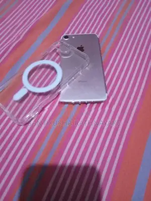 Apple iPhone 7 (Used)