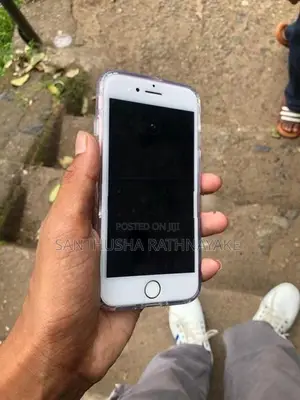 Apple iPhone 7 (Used)