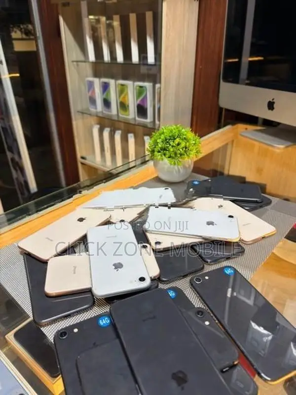 Apple iPhone 8 64GB (Used)