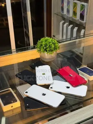 Apple iPhone SE 2 128GB (Used)