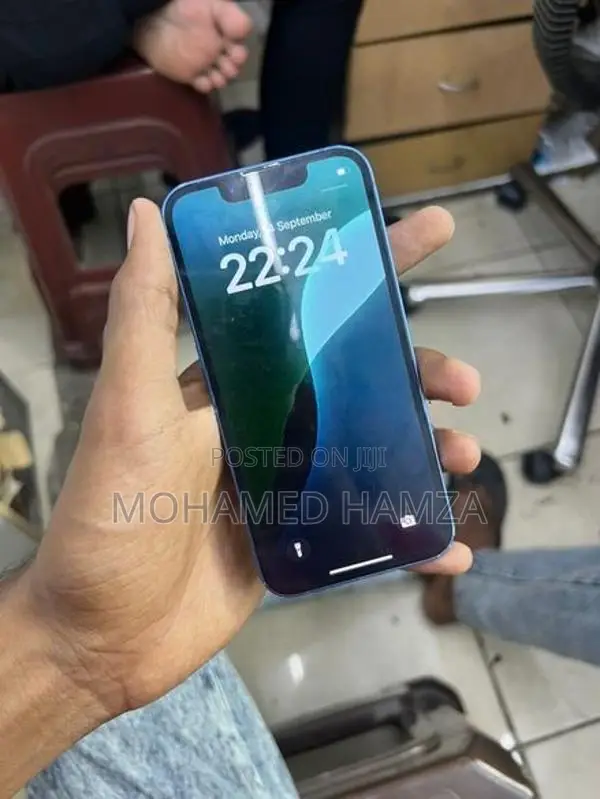 Apple iPhone 13 mini (Used)