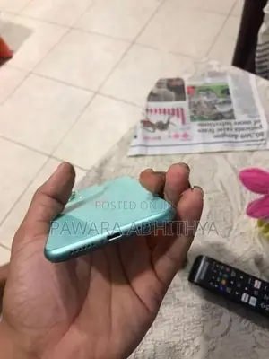 Apple iPhone 11 (Used)