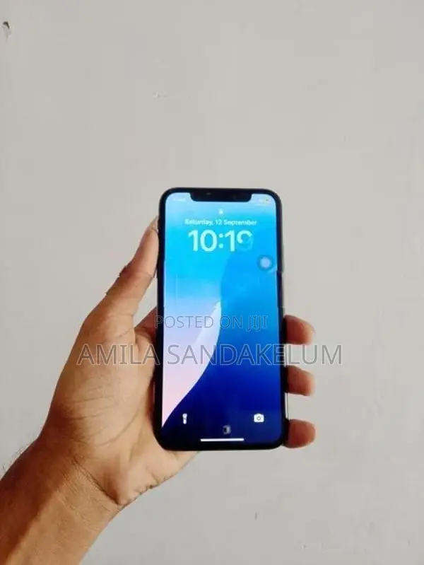 Apple iPhone XS (Used)