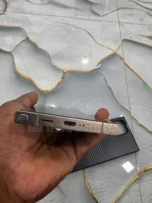 Samsung Galaxy S24 Ultra (Used)