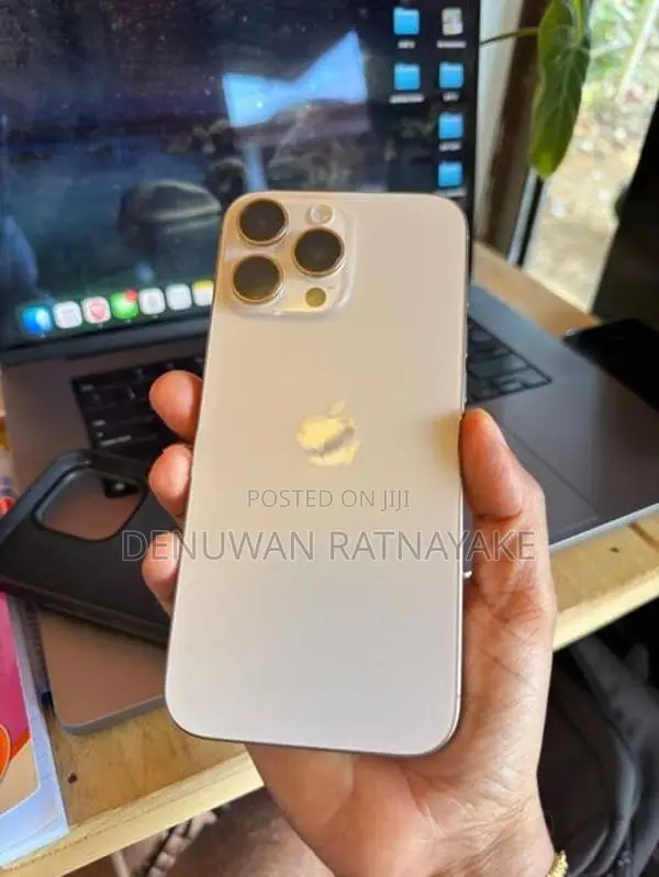 Apple iPhone 16 Pro Max Dessert Titanium (Used)