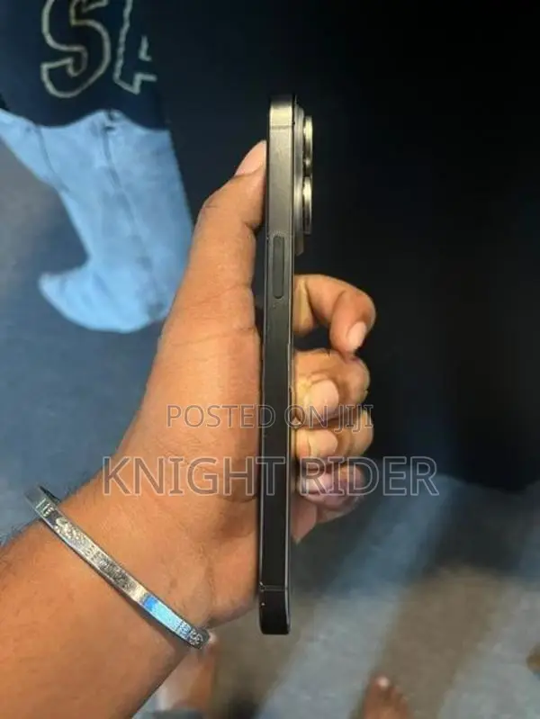 Apple iPhone 15 Pro Max (Used)