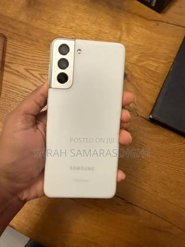Samsung Galaxy S21 (Used)