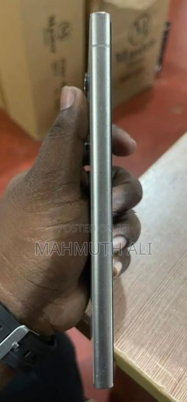 Samsung Galaxy S24 Ultra (Used)