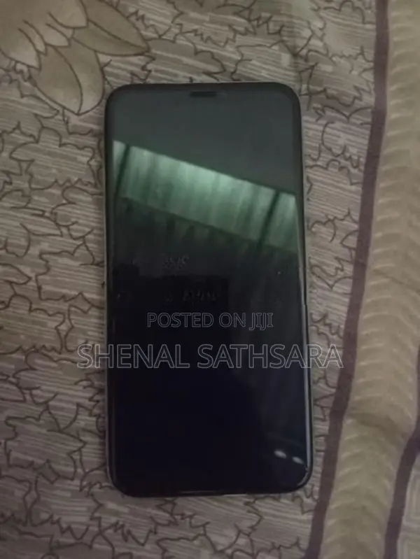 Apple iPhone X (Used)