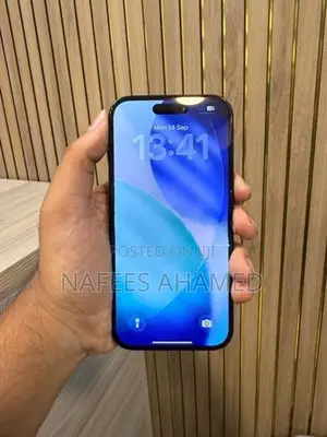 Apple iPhone 15 (Used)