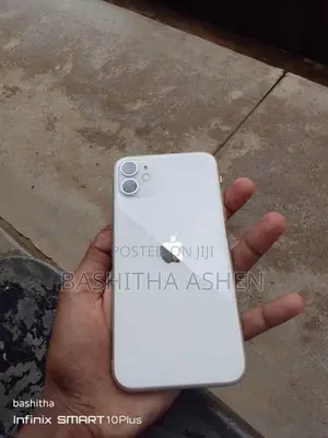 Apple iPhone 11 (Used)