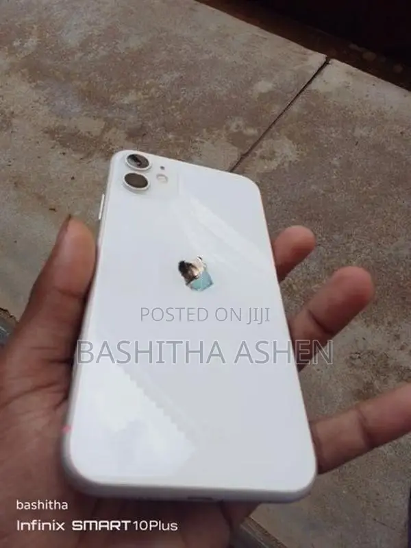 Apple iPhone 11 (Used)